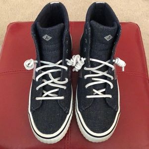 Sperry Top-sider High Top denim sneaker 6M